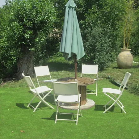 Holiday Home Lot Les Iscles * Lambruisse